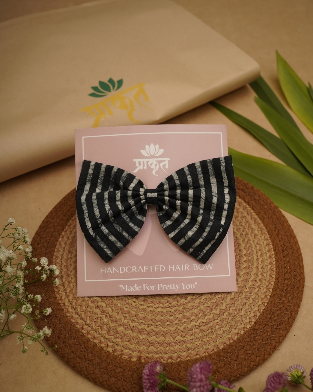 INDIGO WHITE BATIK PRINT BOWCLIP