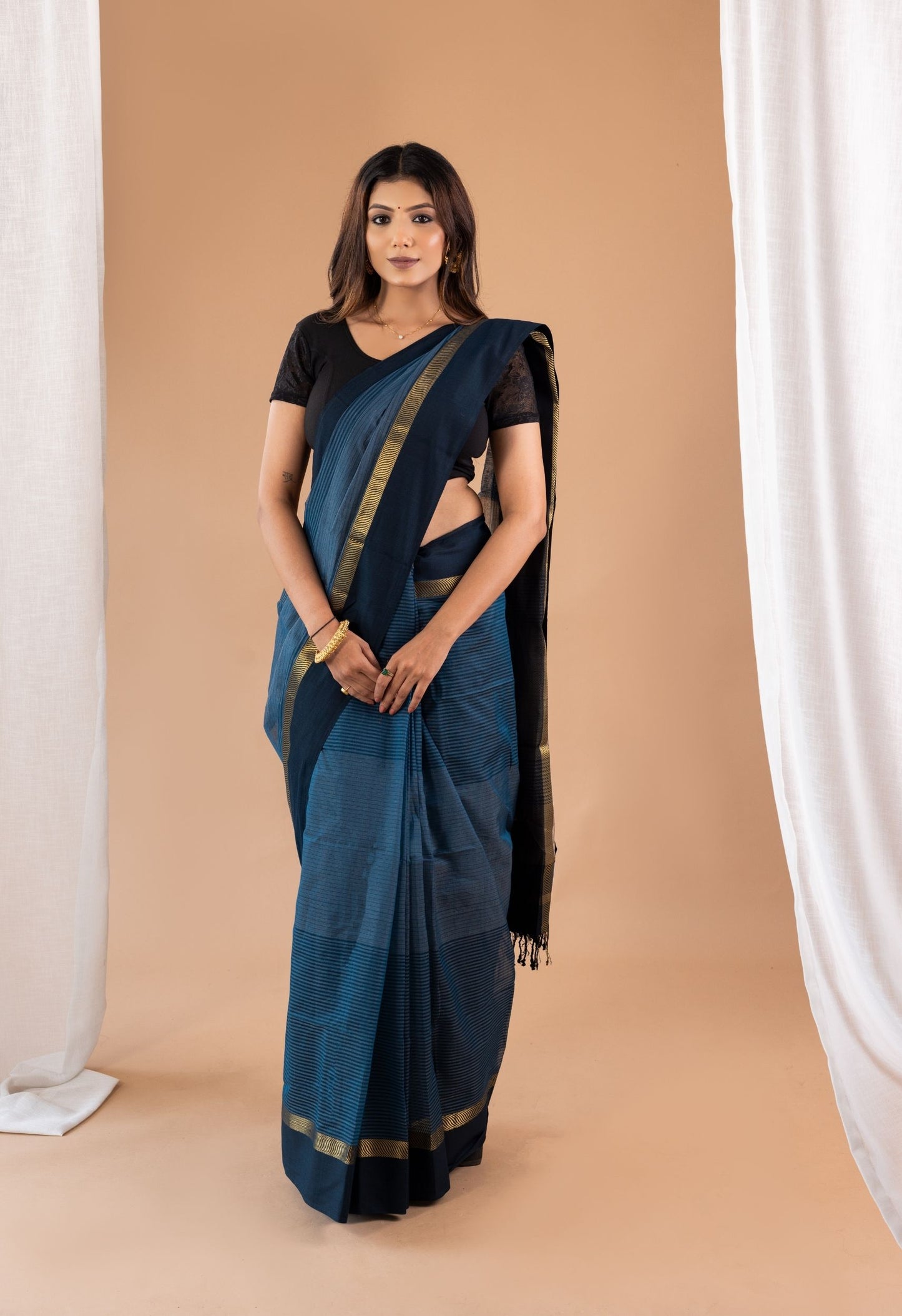 PEACOCK BLUE BORDER MAHESHWARI SILK SAREE