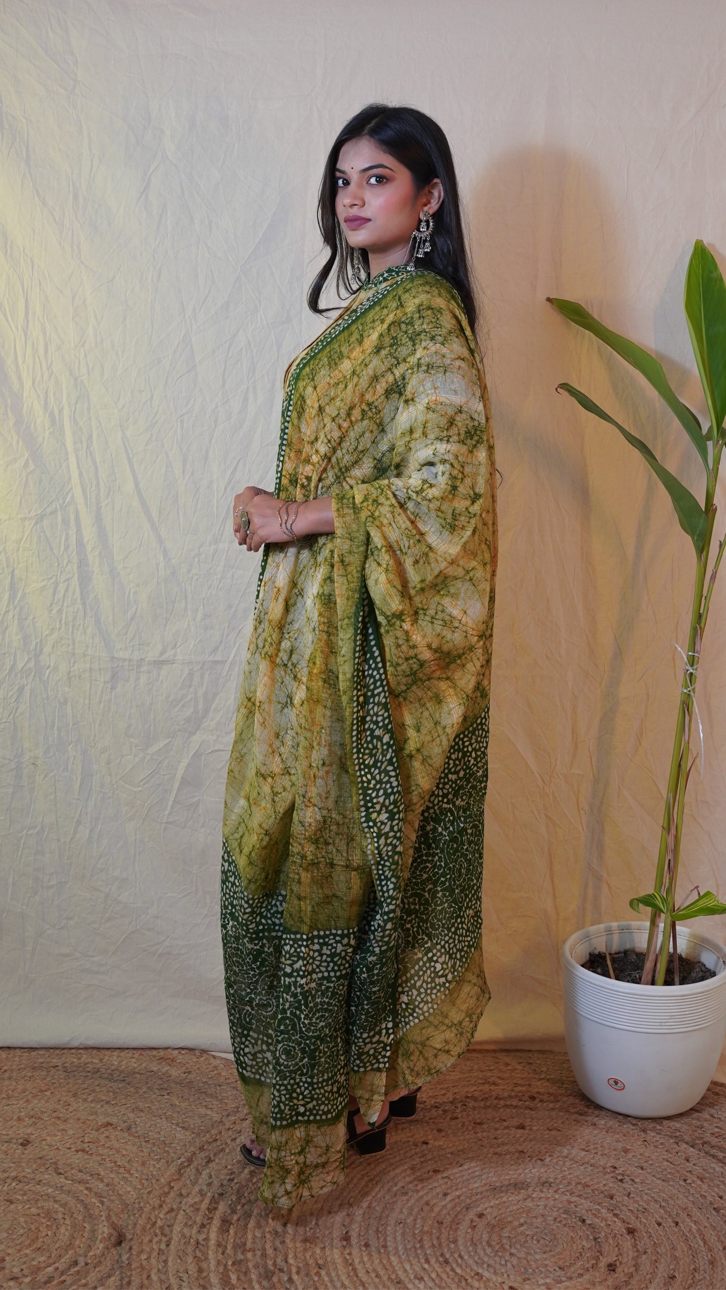 BOTTLE GREEN BATIK PRINT SUIT SET