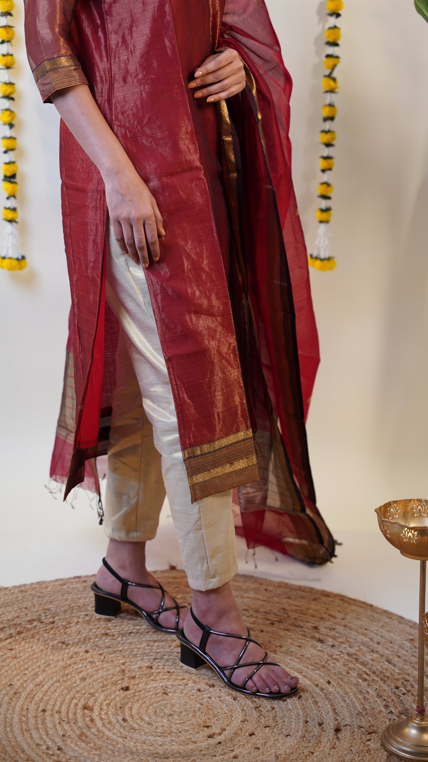 GOLDEN TISSUE PANTS