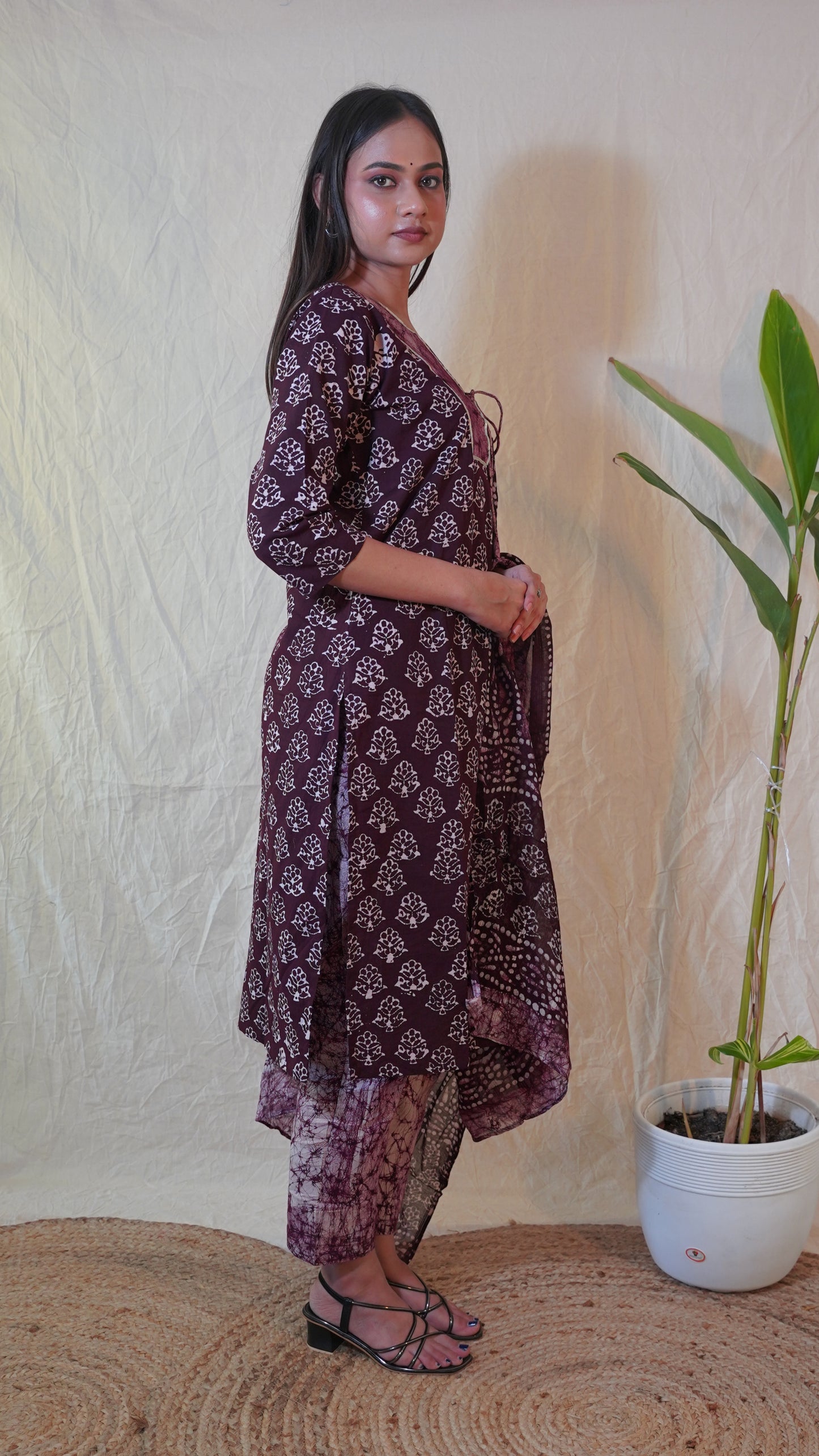 WINE BATIK PRINT SUIT SET