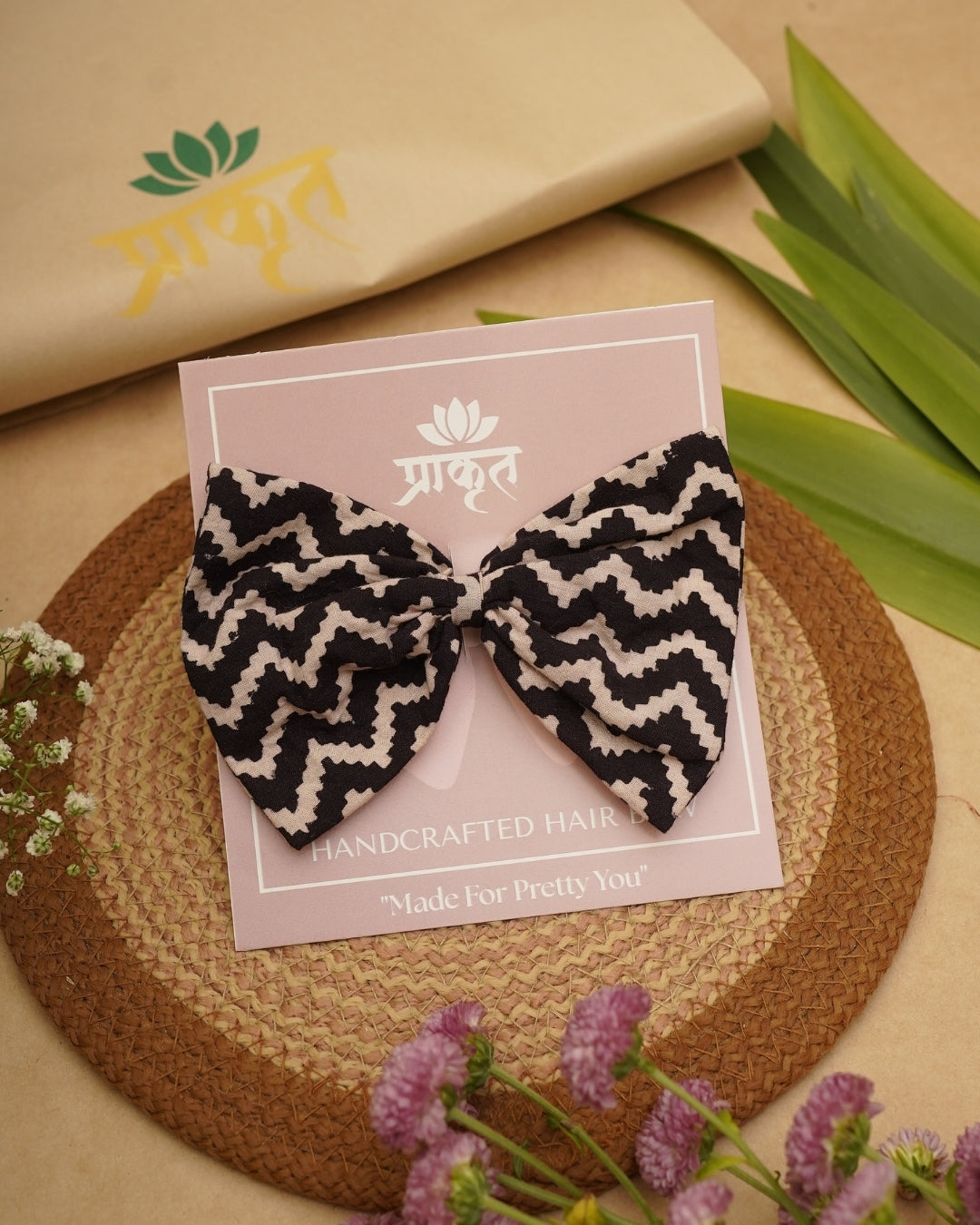 BLACK WHITE ZIGZAG COTTON BOW CLIP