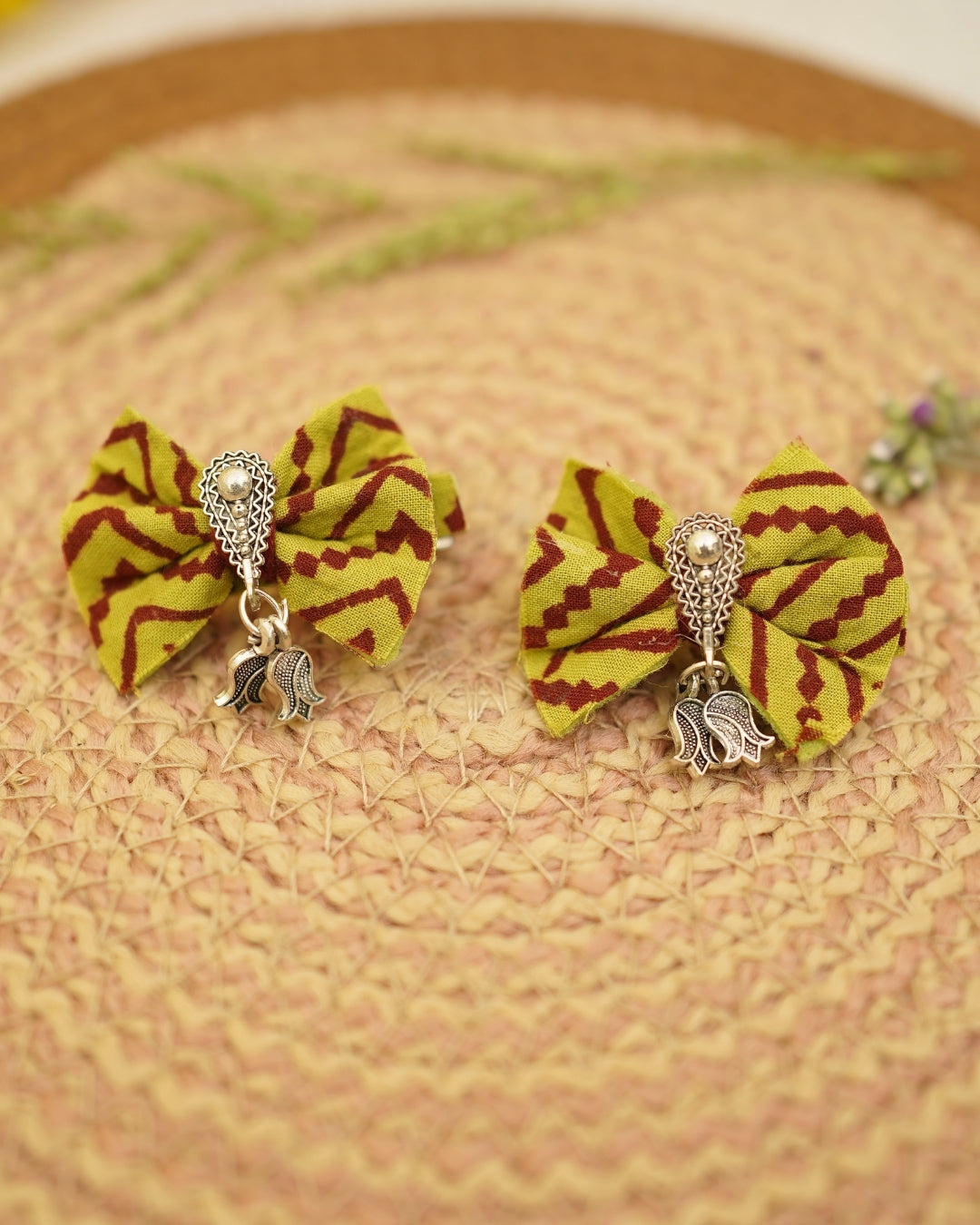 MAROON GREEN BAGH PRINT BOWCLIP