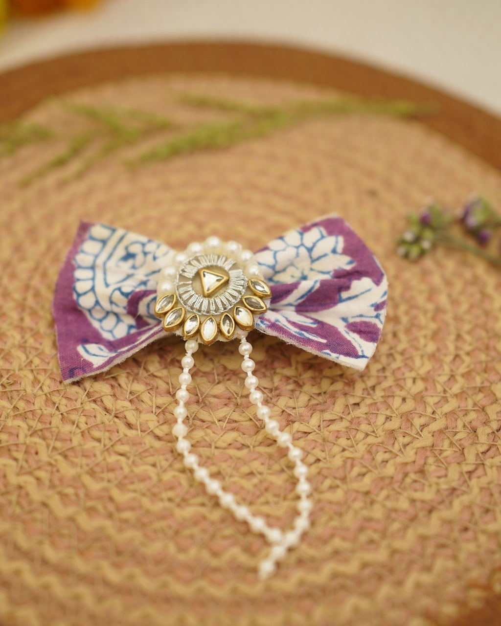 LAVENDER WHITE BAGH PRINT BOWCLIP