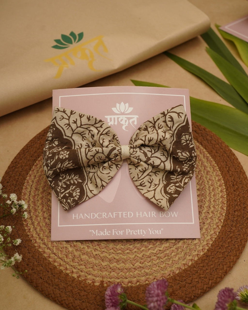 BEIGE BROWN BAGH PRINT BOWCLIP