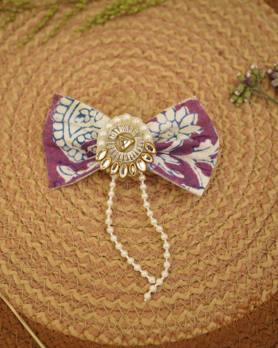LAVENDER WHITE BAGH PRINT BOWCLIP