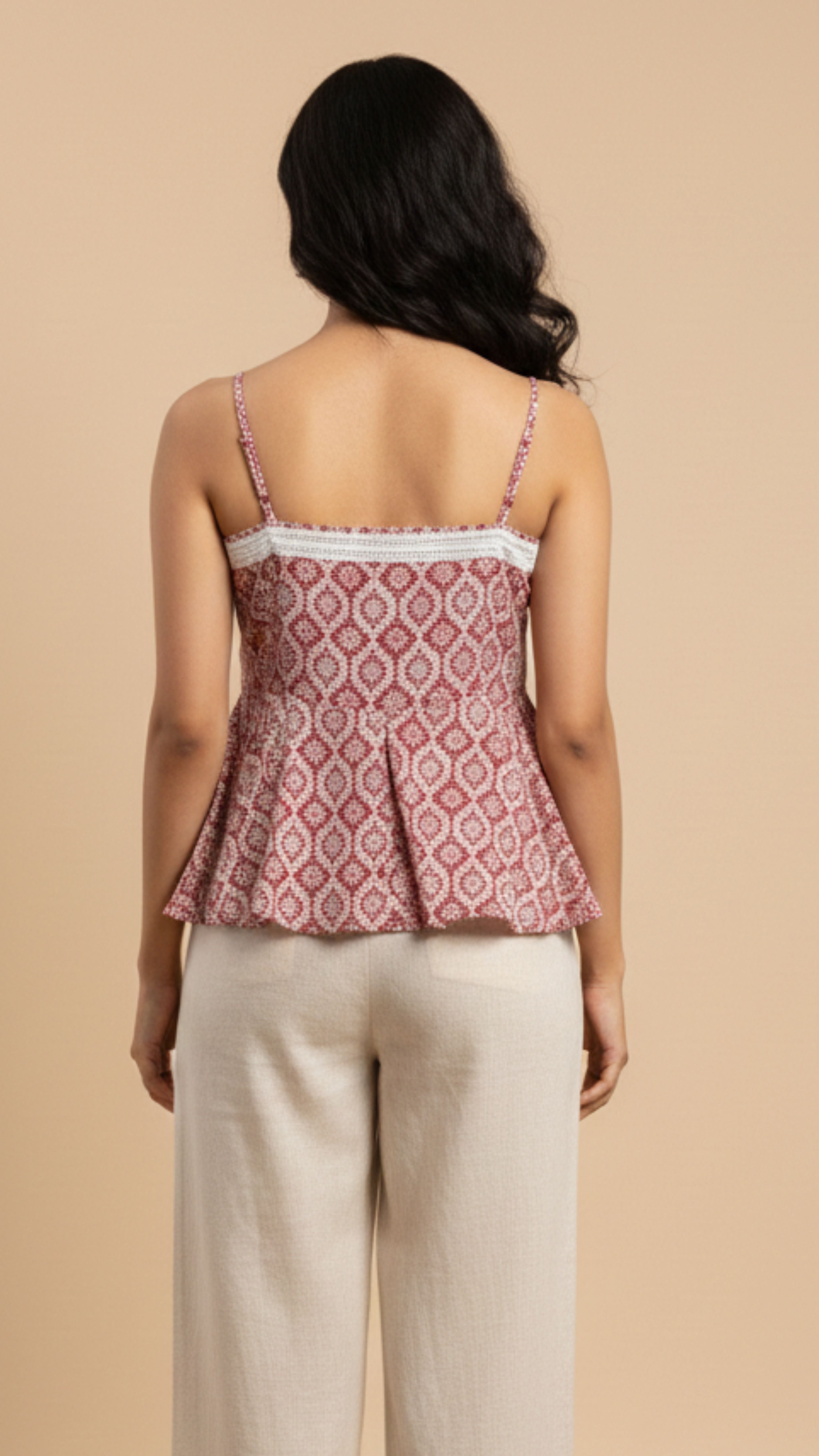 RED WHITE BAGH PRINT TOP
