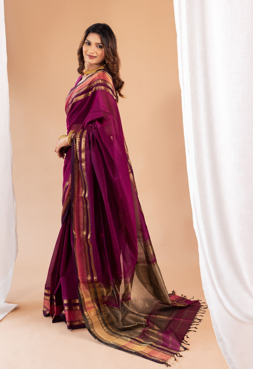 DARK MAGENTA ZARI BORDER MAHESHWARI SAREE