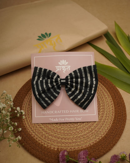 INDIGO WHITE BATIK PRINT BOWCLIP