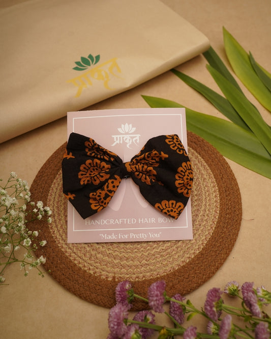 BLACK ORANGE BAGH PRINT BOWCLIP