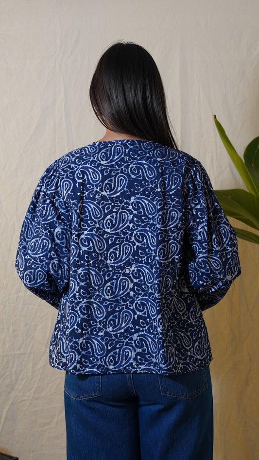 INDIGO PAISLEY PRINT BUTTON-DOWN BATIK PRINT TOP