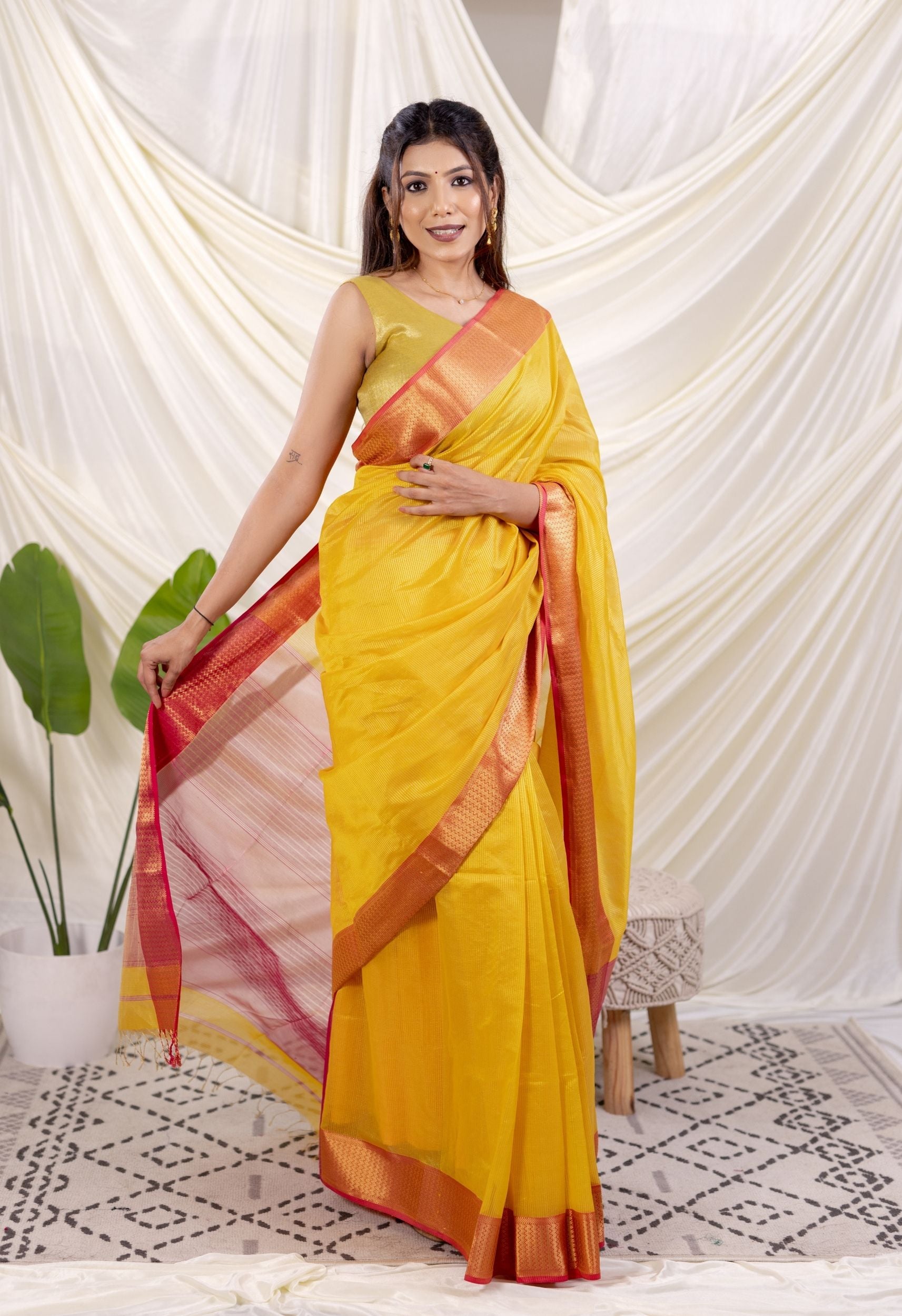 YELLOW PINK BORDER MAHESHWARI SAREE