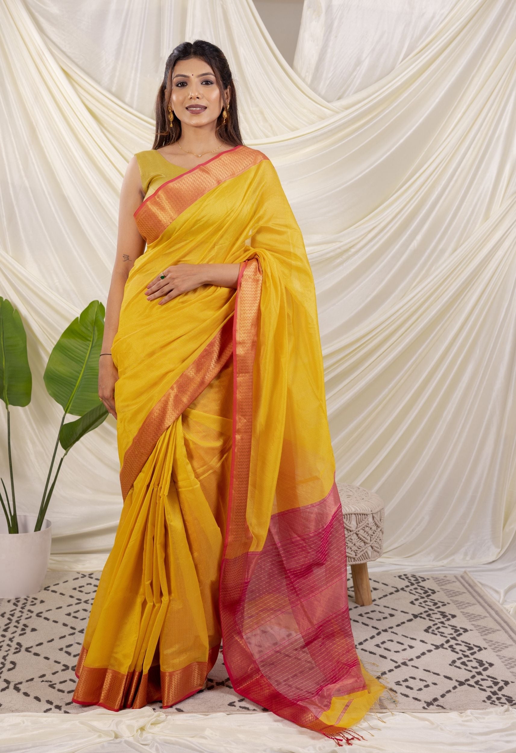 YELLOW PINK BORDER MAHESHWARI SAREE