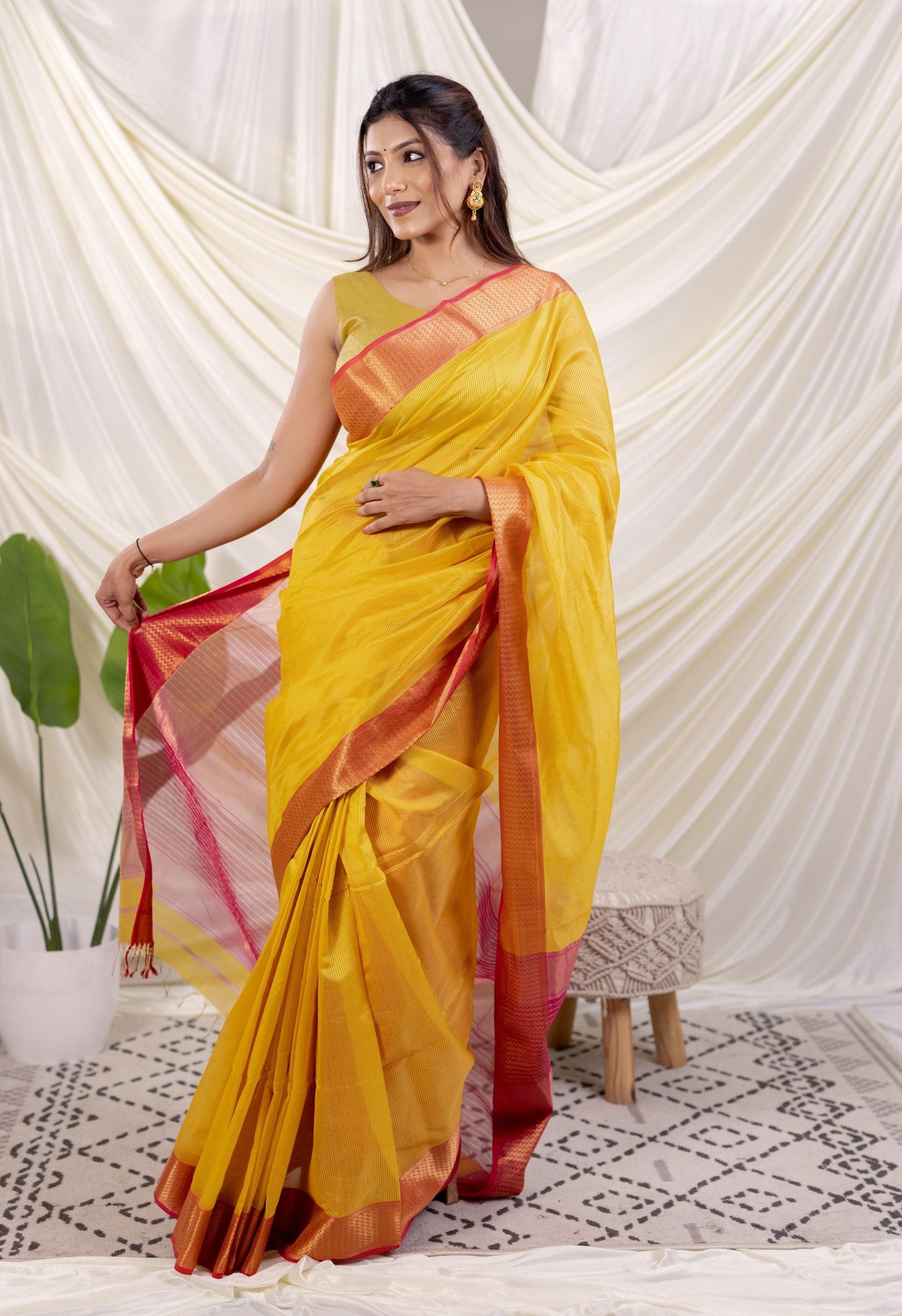 YELLOW PINK BORDER MAHESHWARI SAREE