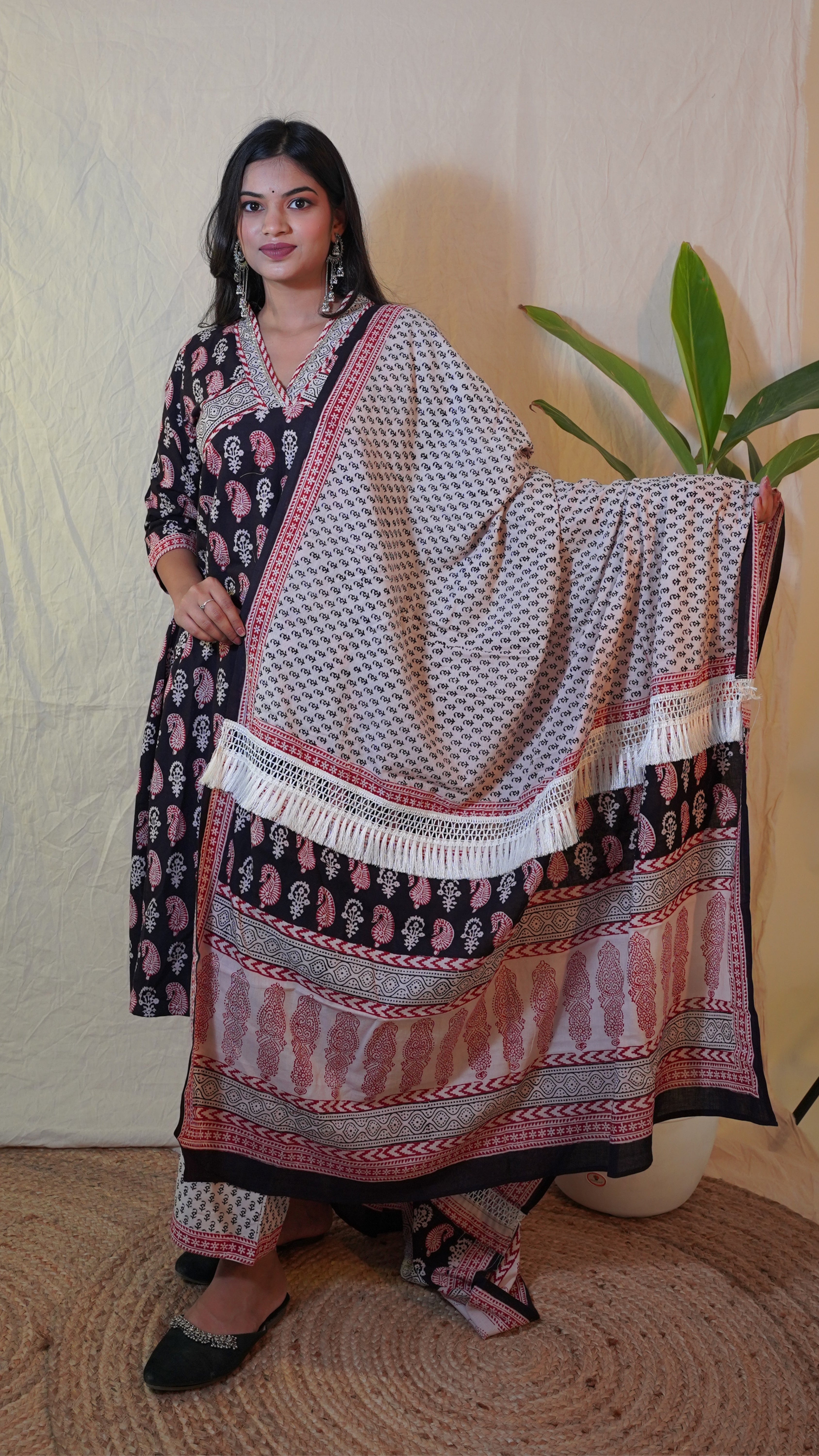 BLACK WHITE  BAGH PRINT SUIT SET