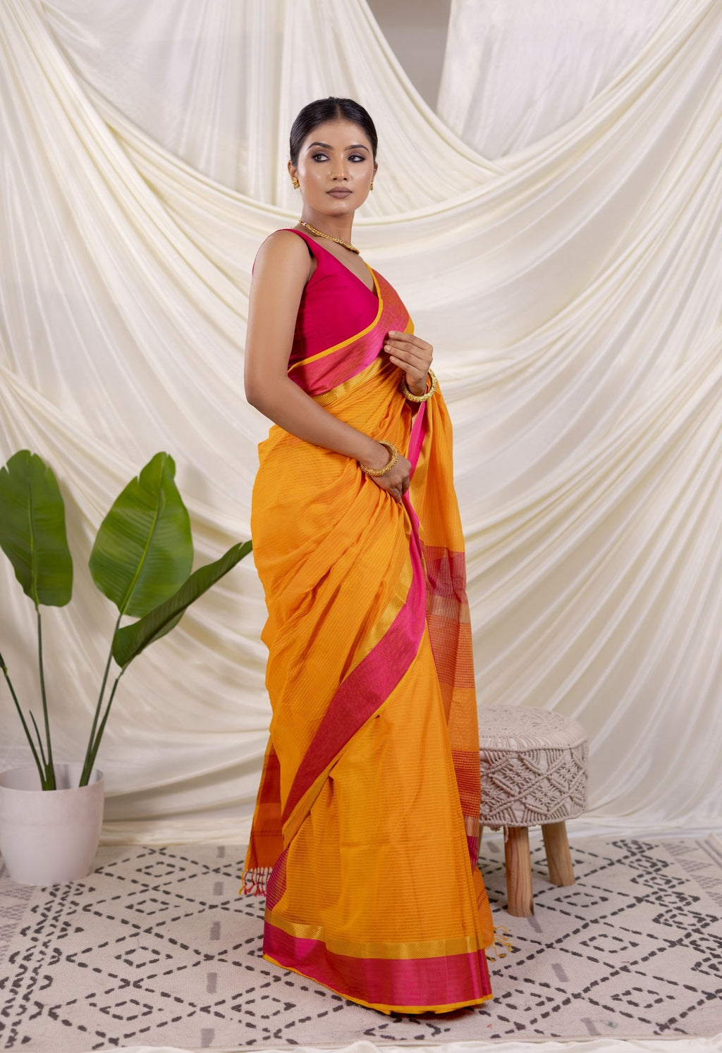 ORANGE PINK BORDER MAHESHWARI SILK SAREE