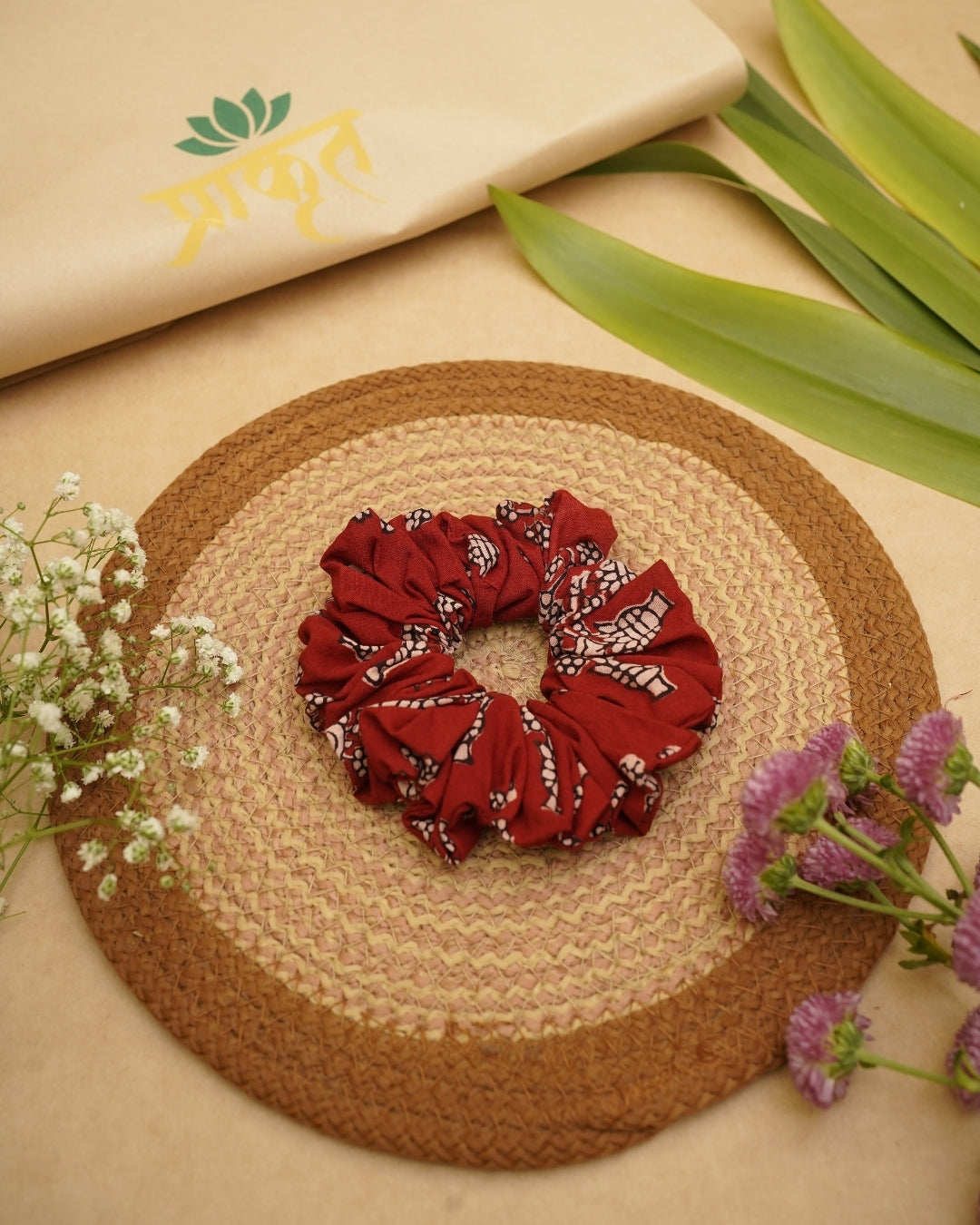 RED BEIGH BAGH PRINT SCRUNCHIES