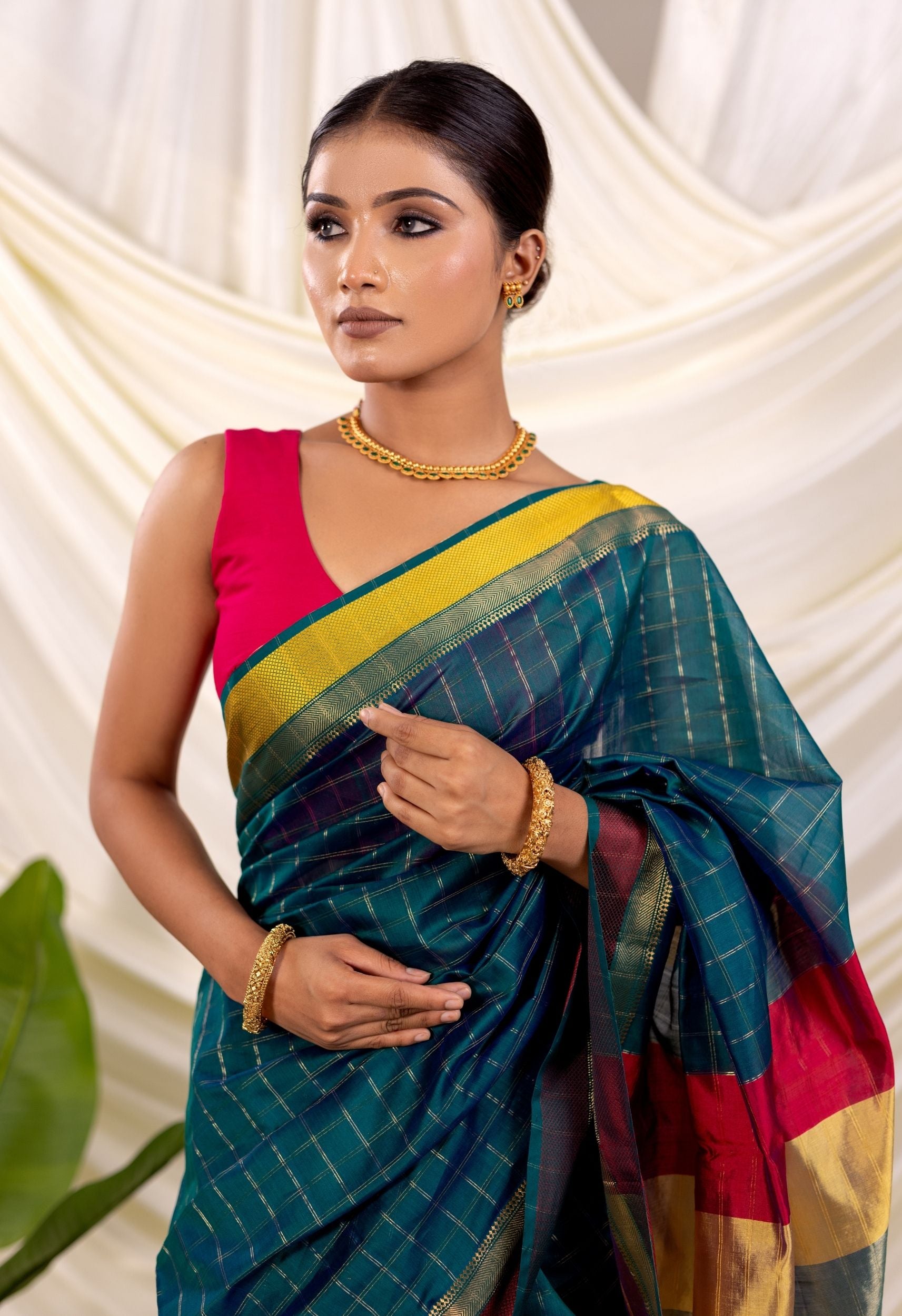 PEACOCK GREEN CHECK ZARI MAHESHWARI SAREE