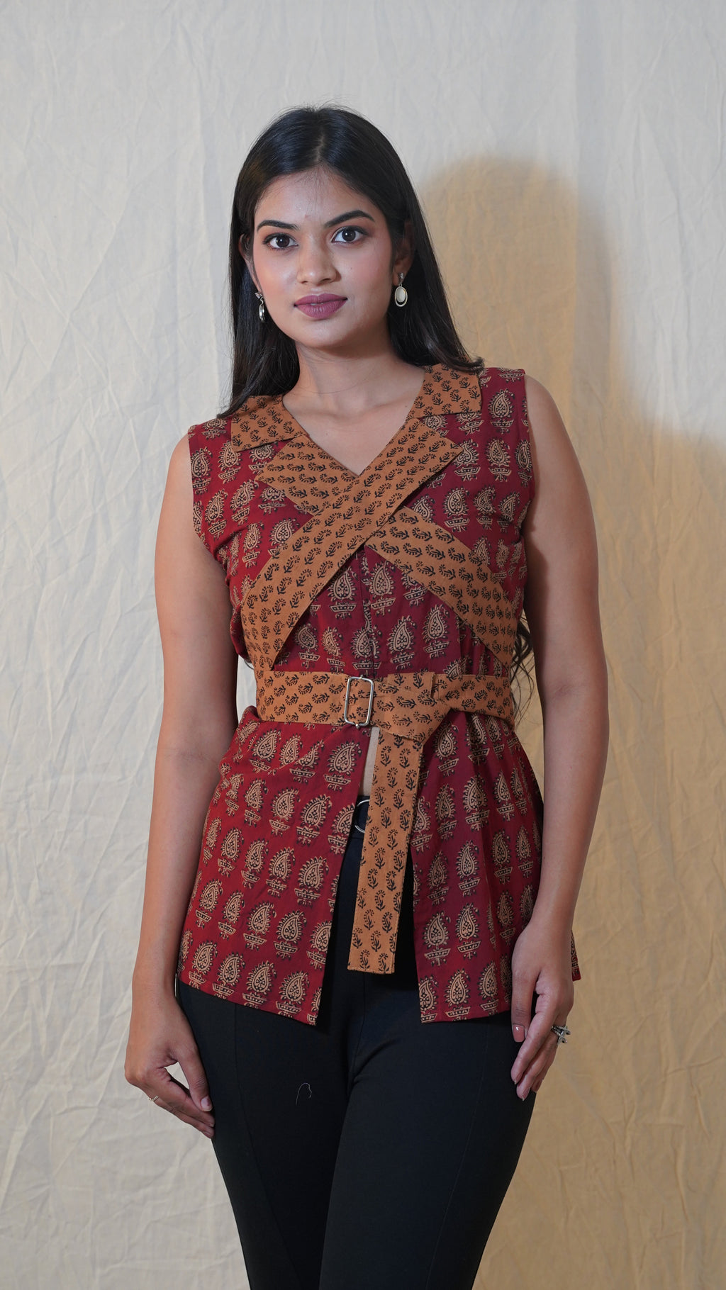 MAROON GOLD SLEEVELESS BLOCK PRINT WRAP TOP WITH BELT