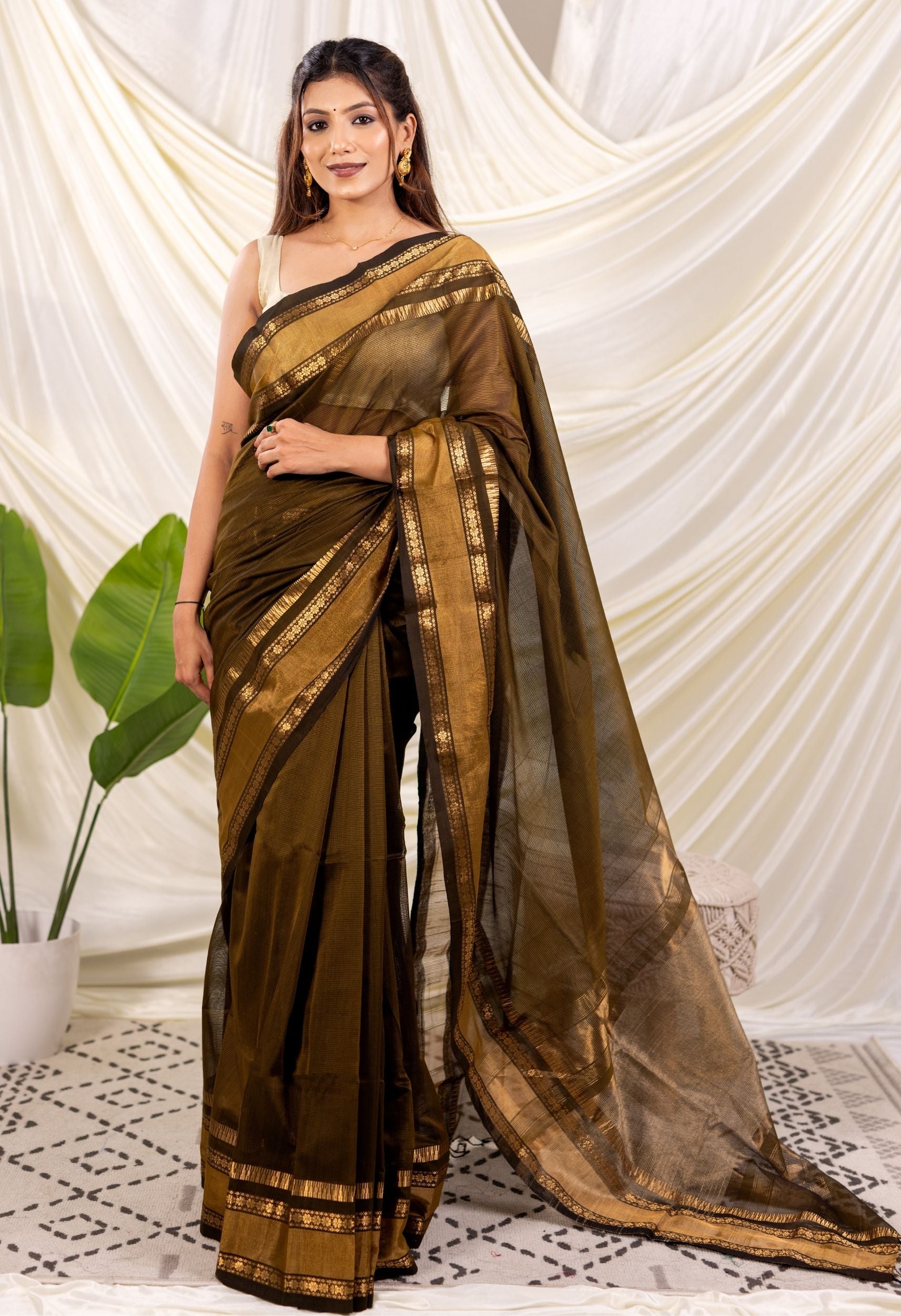 MEHNDI GREEN ZARI BORDER MAHESHWARI SAREE
