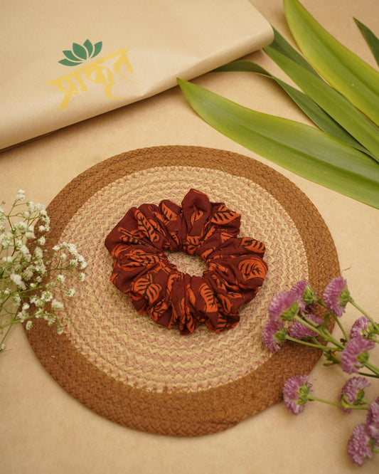 RED ORANGE PALM PRINT SCRUNCHIES