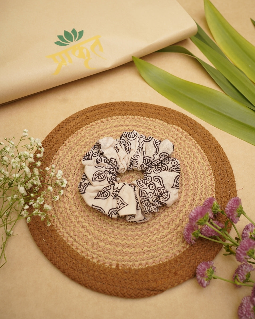 BEIGH BLACK BAGH PRINT SCRUNCHIES