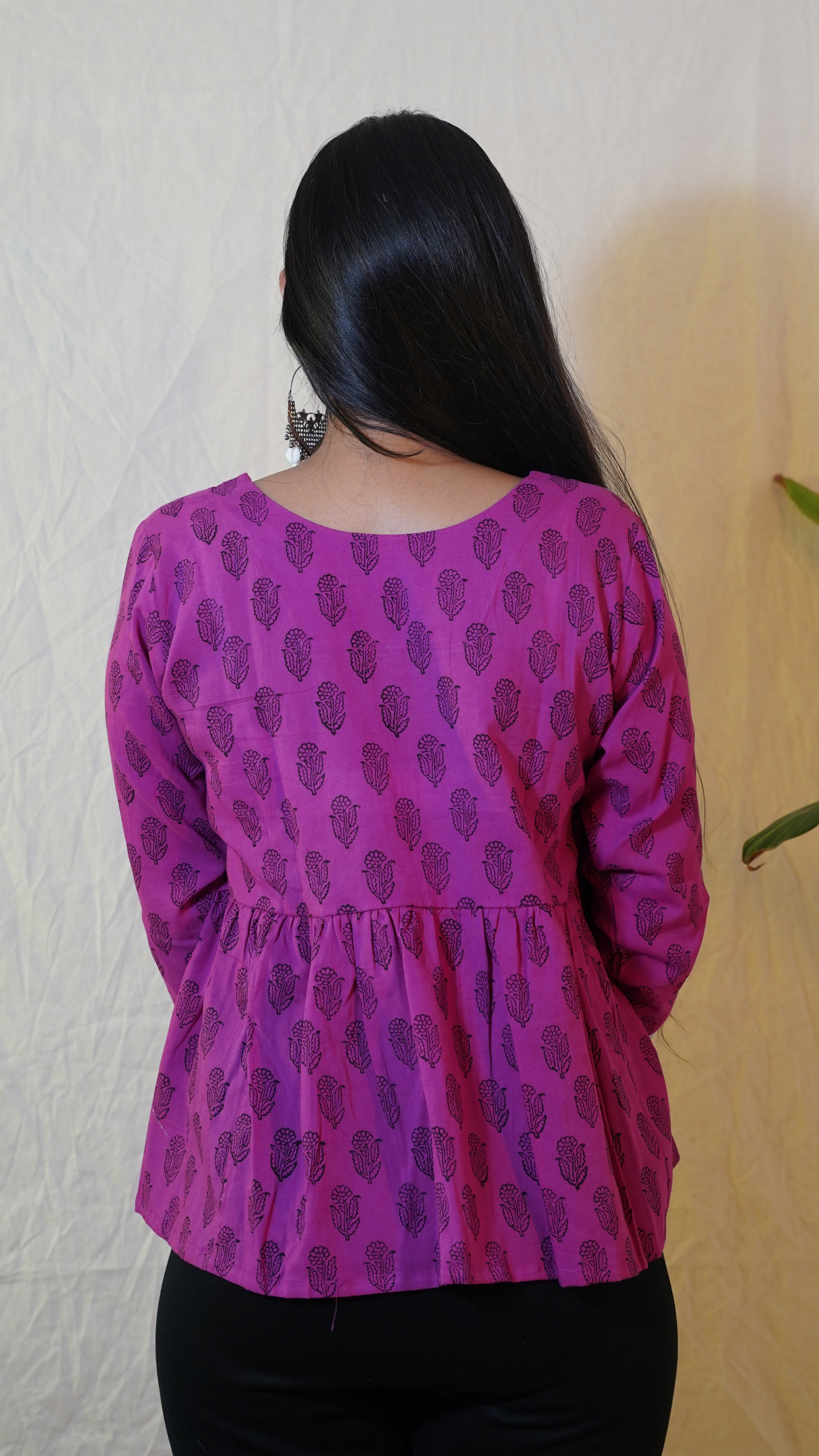 MAGENTA  FLOWER BUTTI BAGH PRINT  TOP