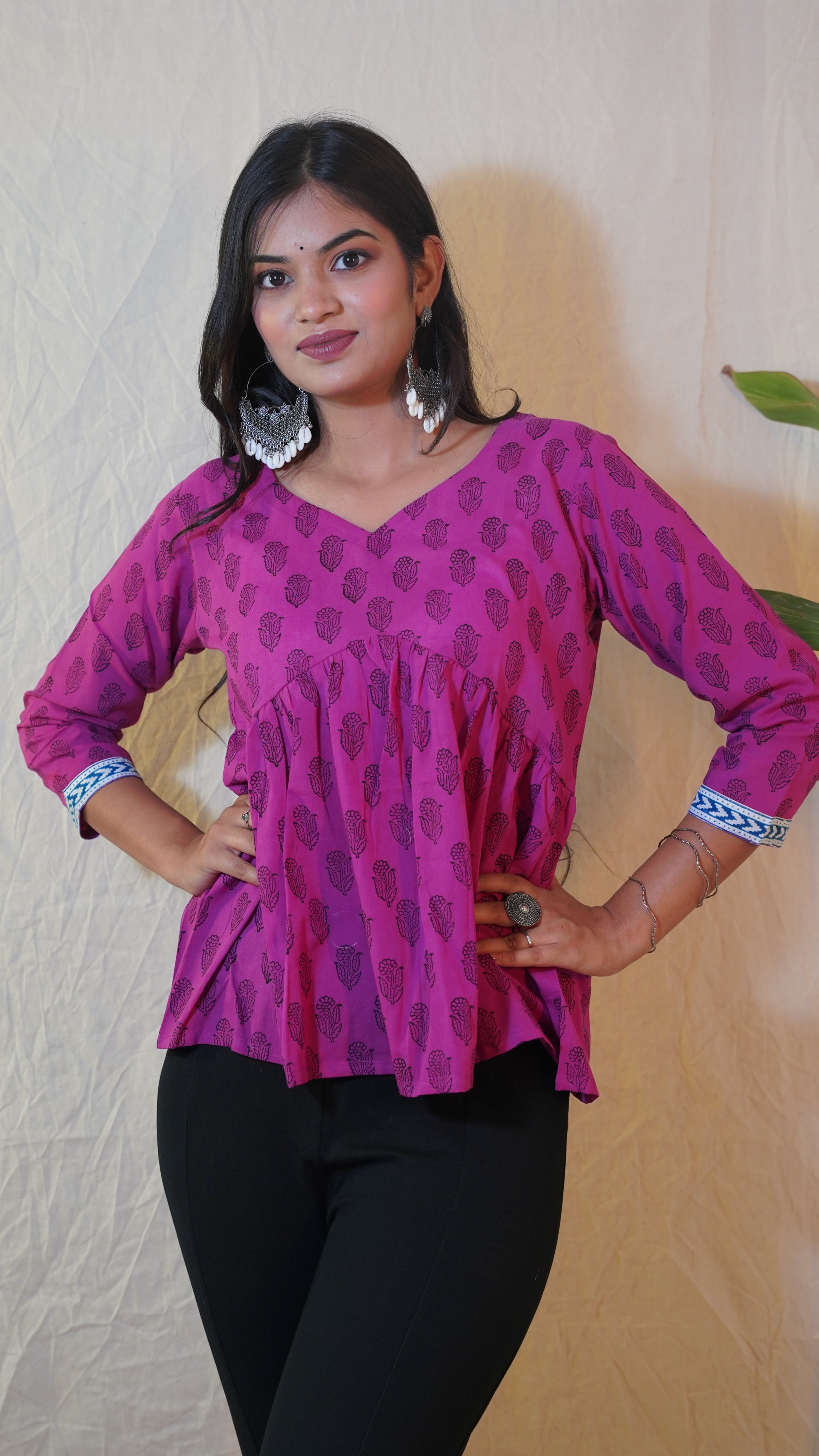 MAGENTA  FLOWER BUTTI BAGH PRINT  TOP