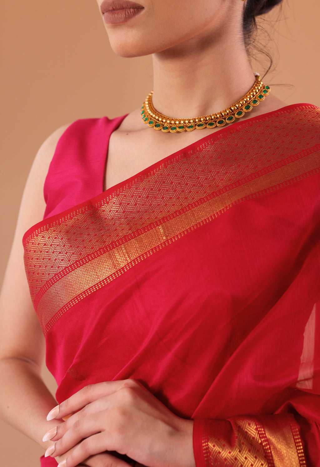 RED  BUTTI MAHESHWARI SAREE