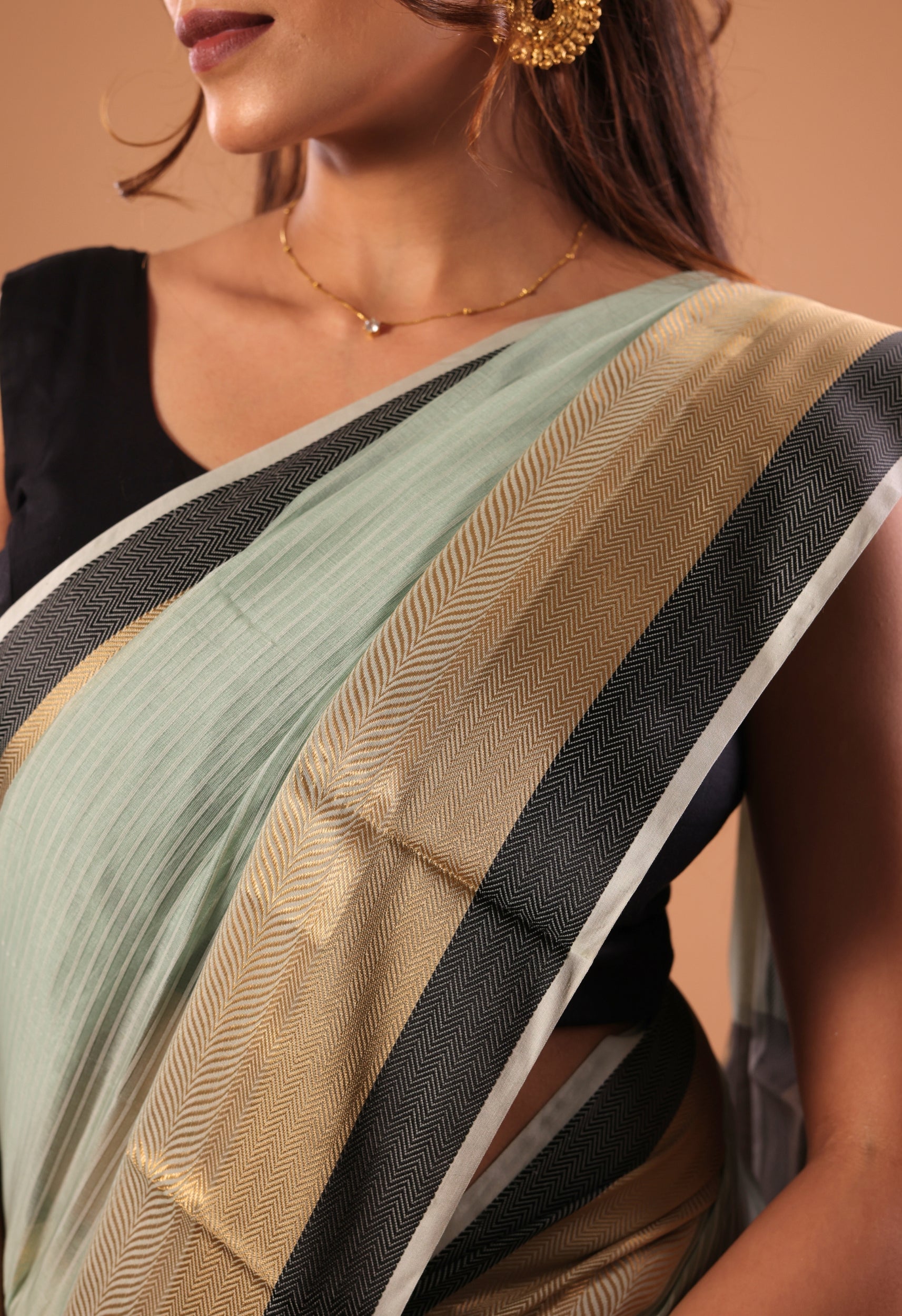 BLUE BROAD BORDER MAHESHWARI SILK SAREE