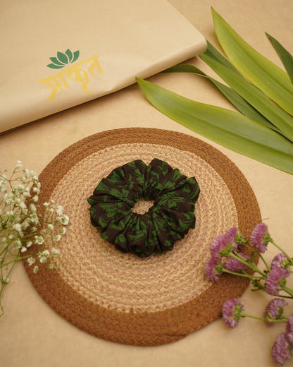 DARK GREEN BLACKBAGH PRINT SCRUNCHIES