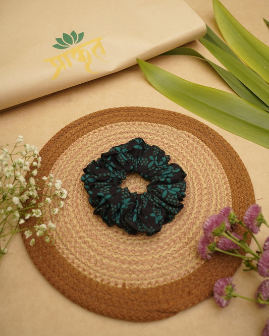 GREEN FLORAL BAGH PRINT SCRUNCHIES
