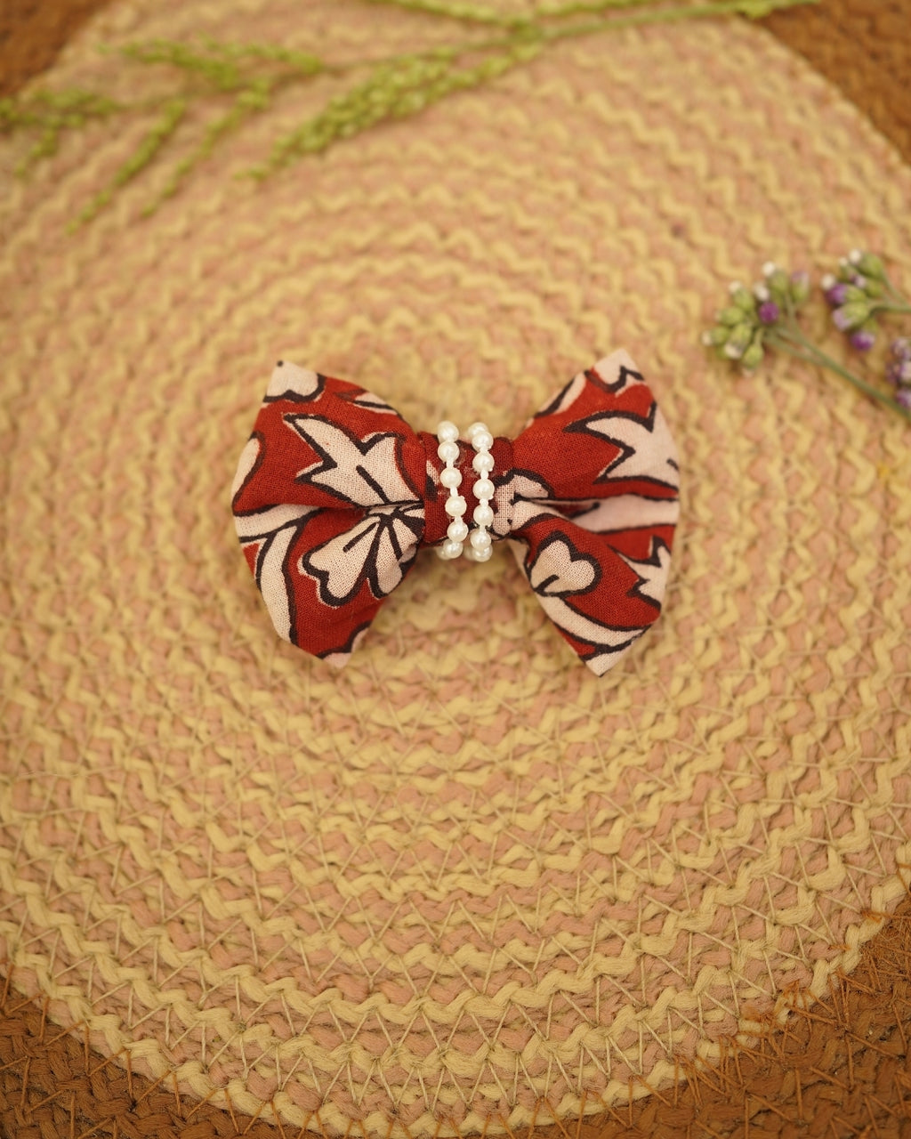 RED WHITE BAGH PRINT BOWCLIP