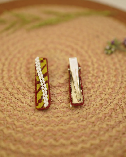 MAROON GREEN HAIR CLIP
