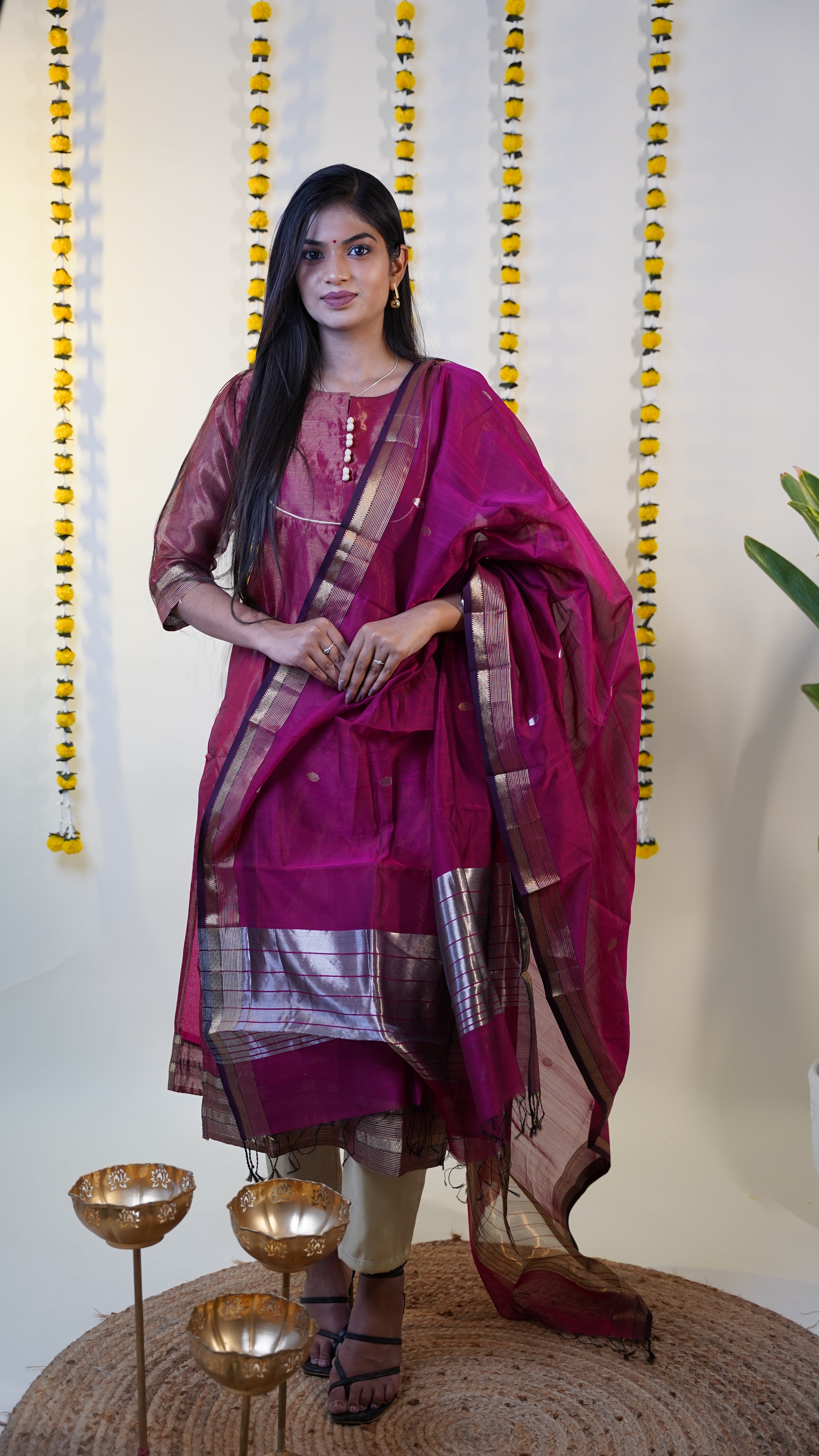 MAGENTA TISSUE  MAHESHWARI  MAHESHWARI SUIT DUPATTA