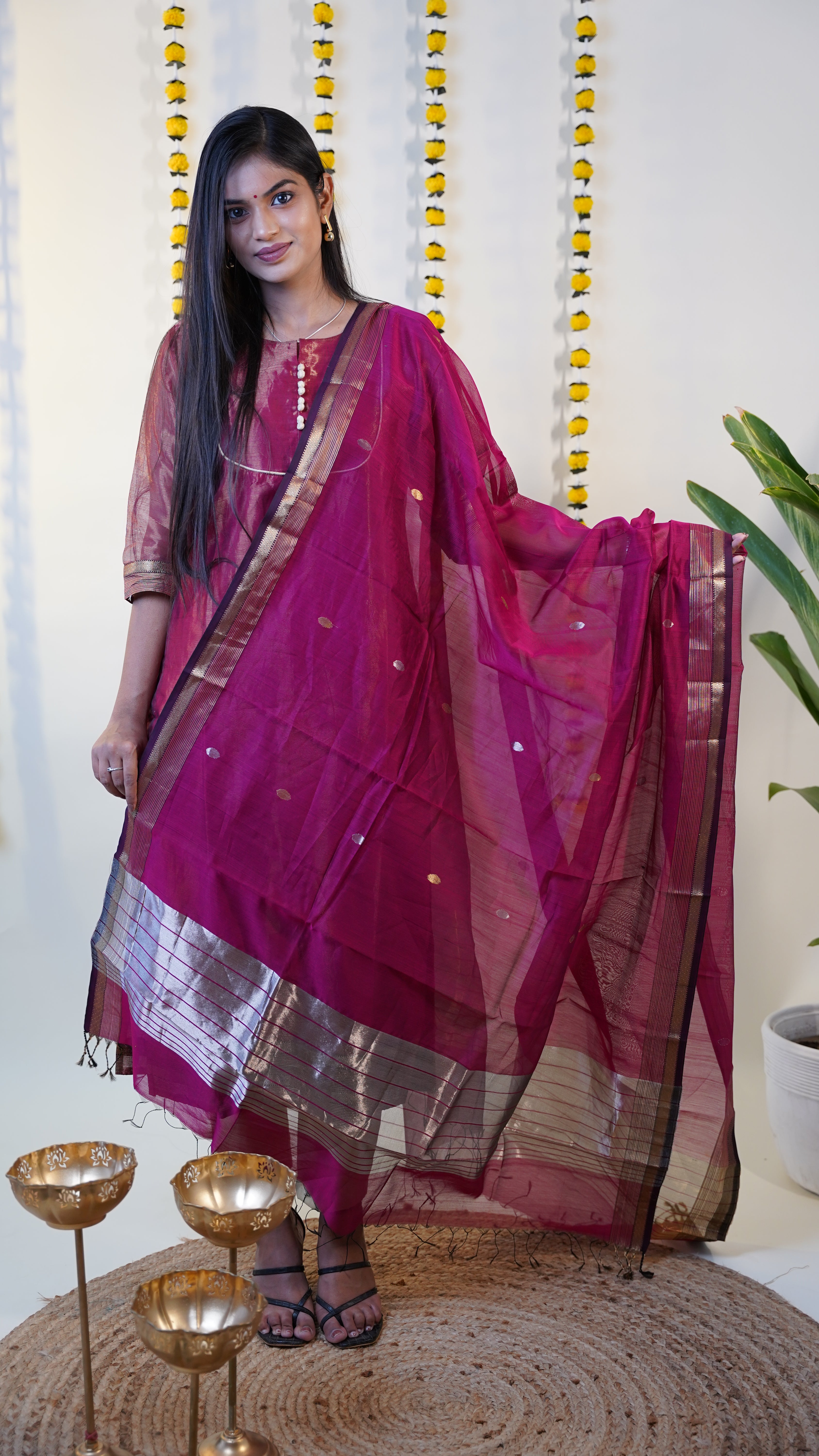 MAGENTA TISSUE  MAHESHWARI  MAHESHWARI SUIT DUPATTA