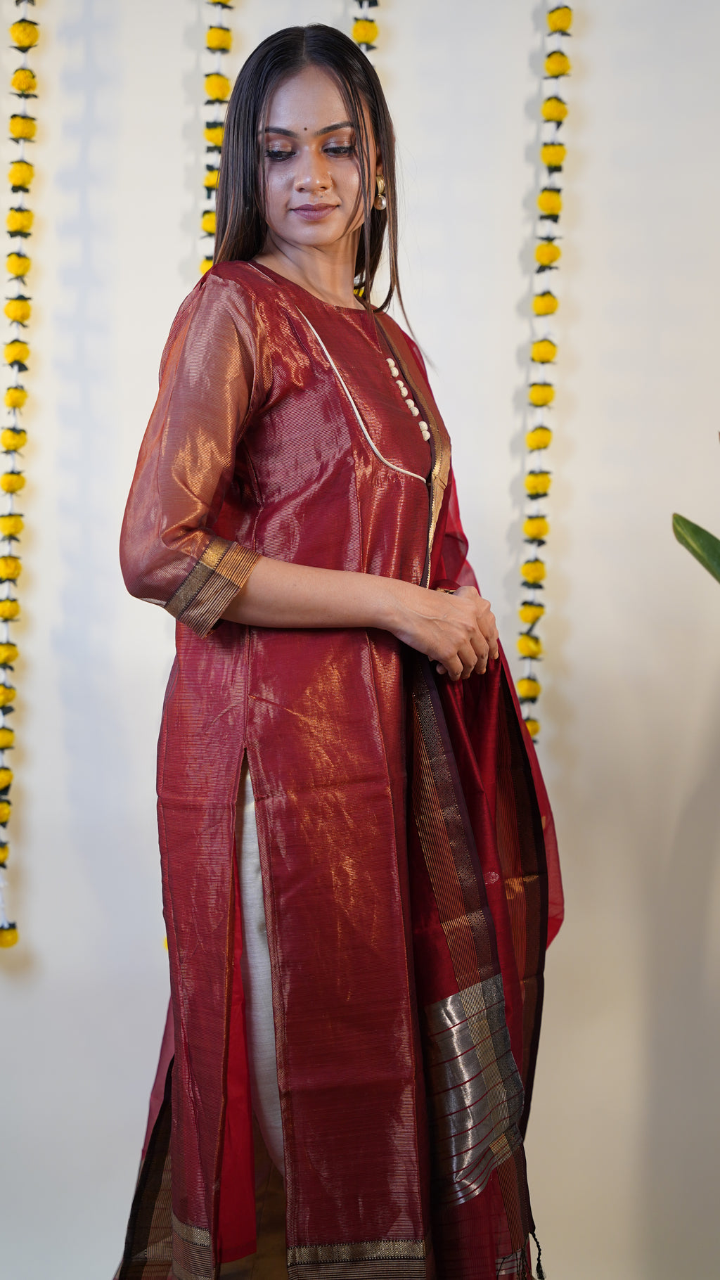 RED TISSUE  MAHESHWARI  MAHESHWARI SUIT DUPATTA