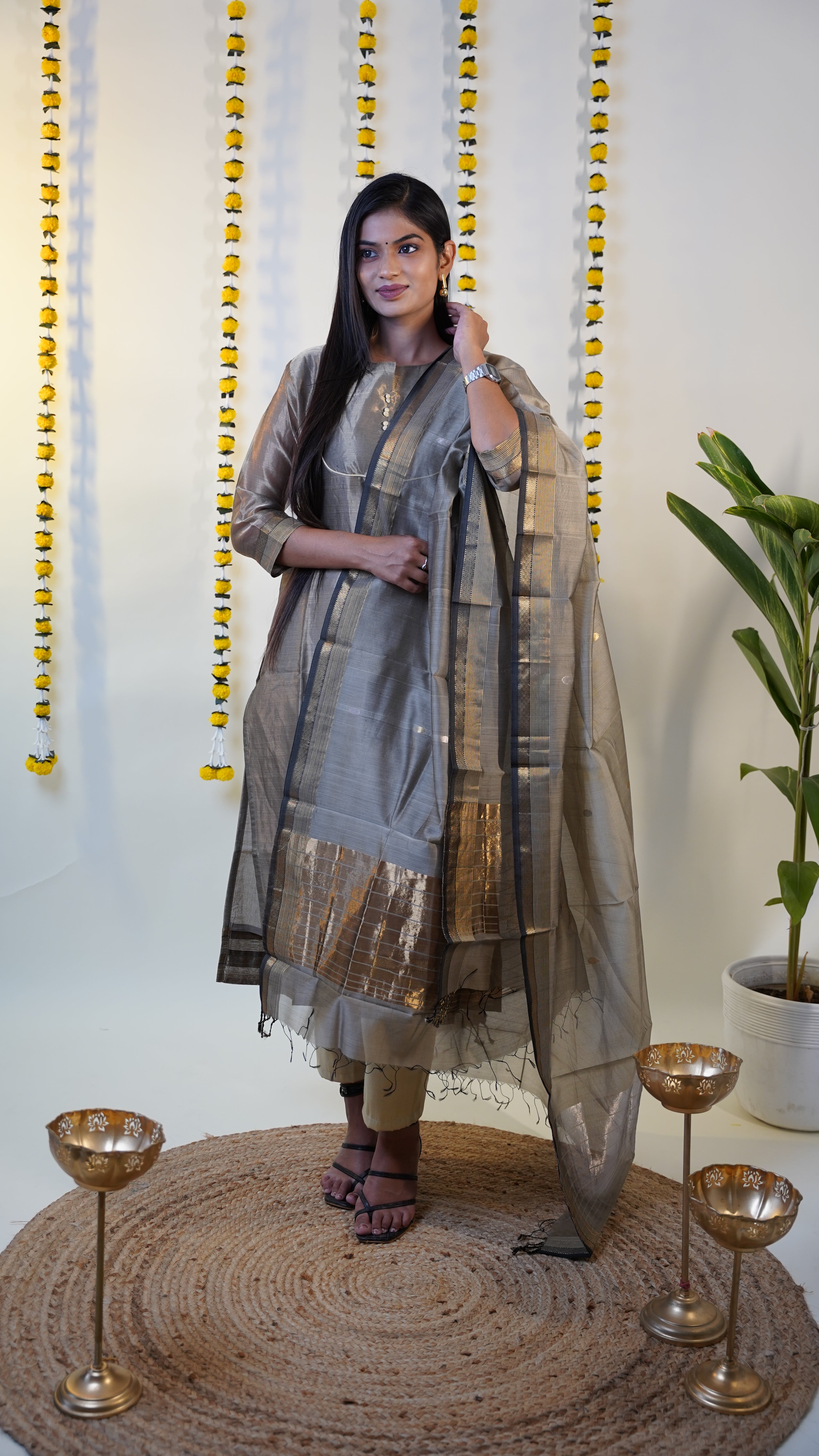 SILVER TISSUE  MAHESHWARI  MAHESHWARI SUIT DUPATTA