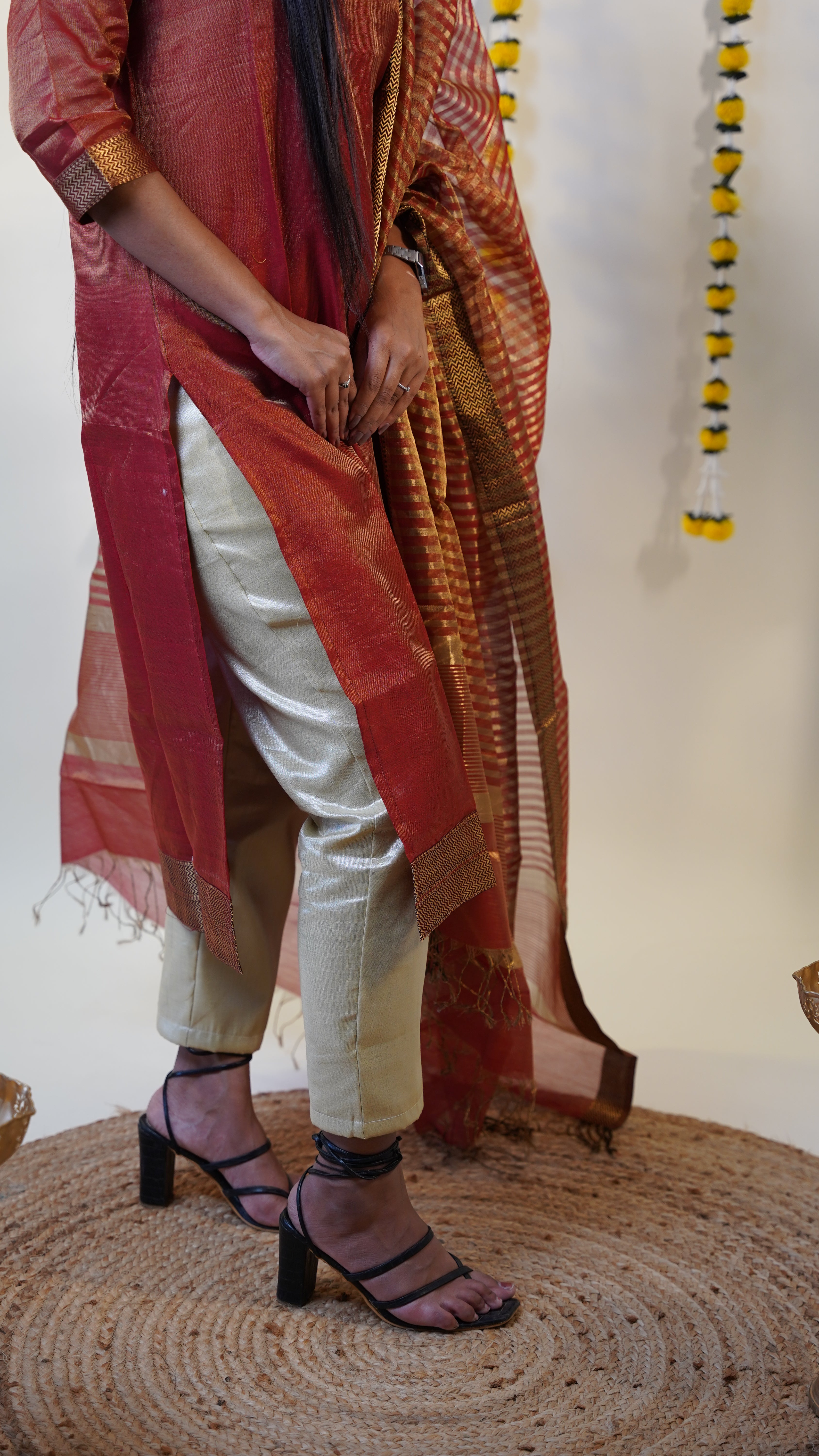 RED TISSUE MAHESHWARI  MAHESHWARI SUIT DUPATTA