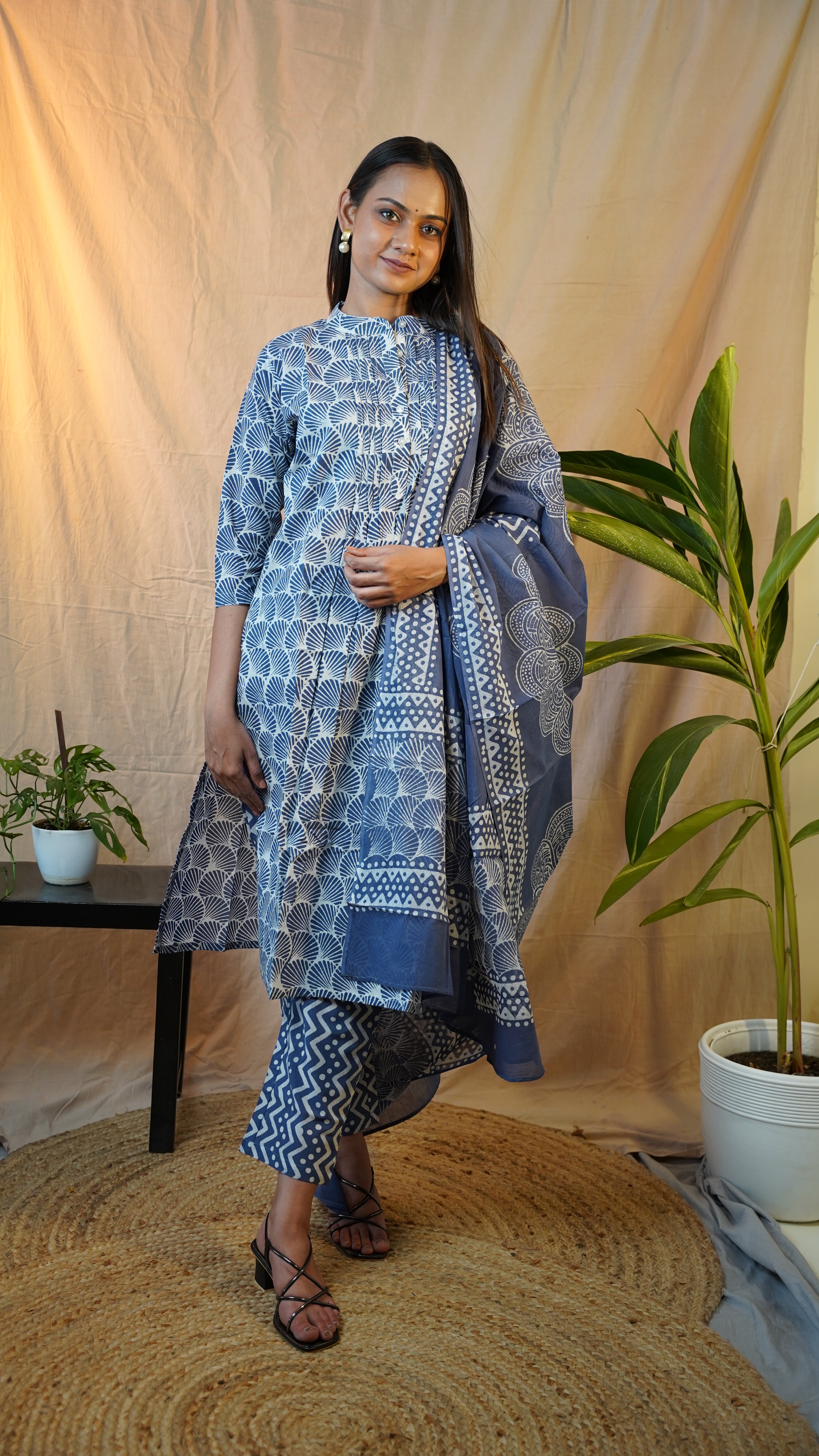 GREY BATIK PRINT SUIT SET