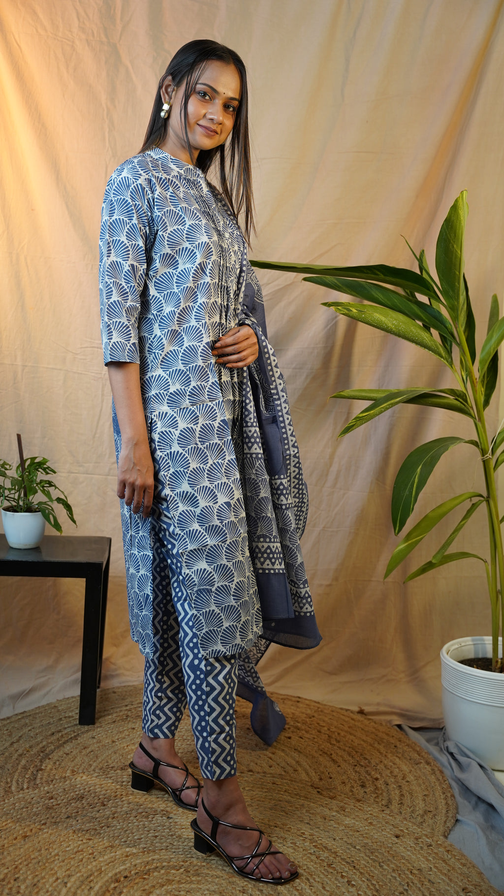 GREY BATIK PRINT SUIT SET