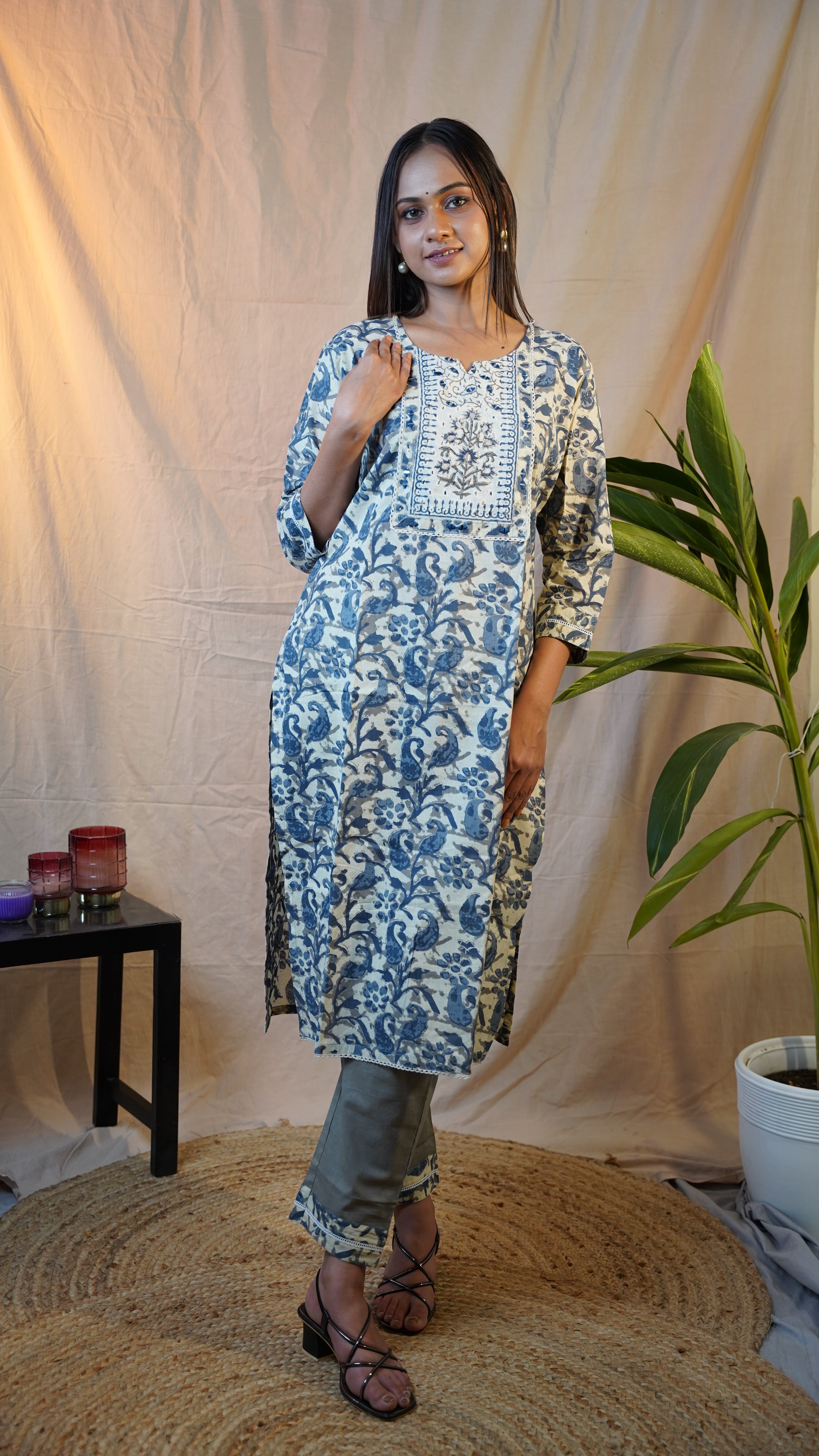 GREY KALAMKARI BLOCK PRINT SUIT SET