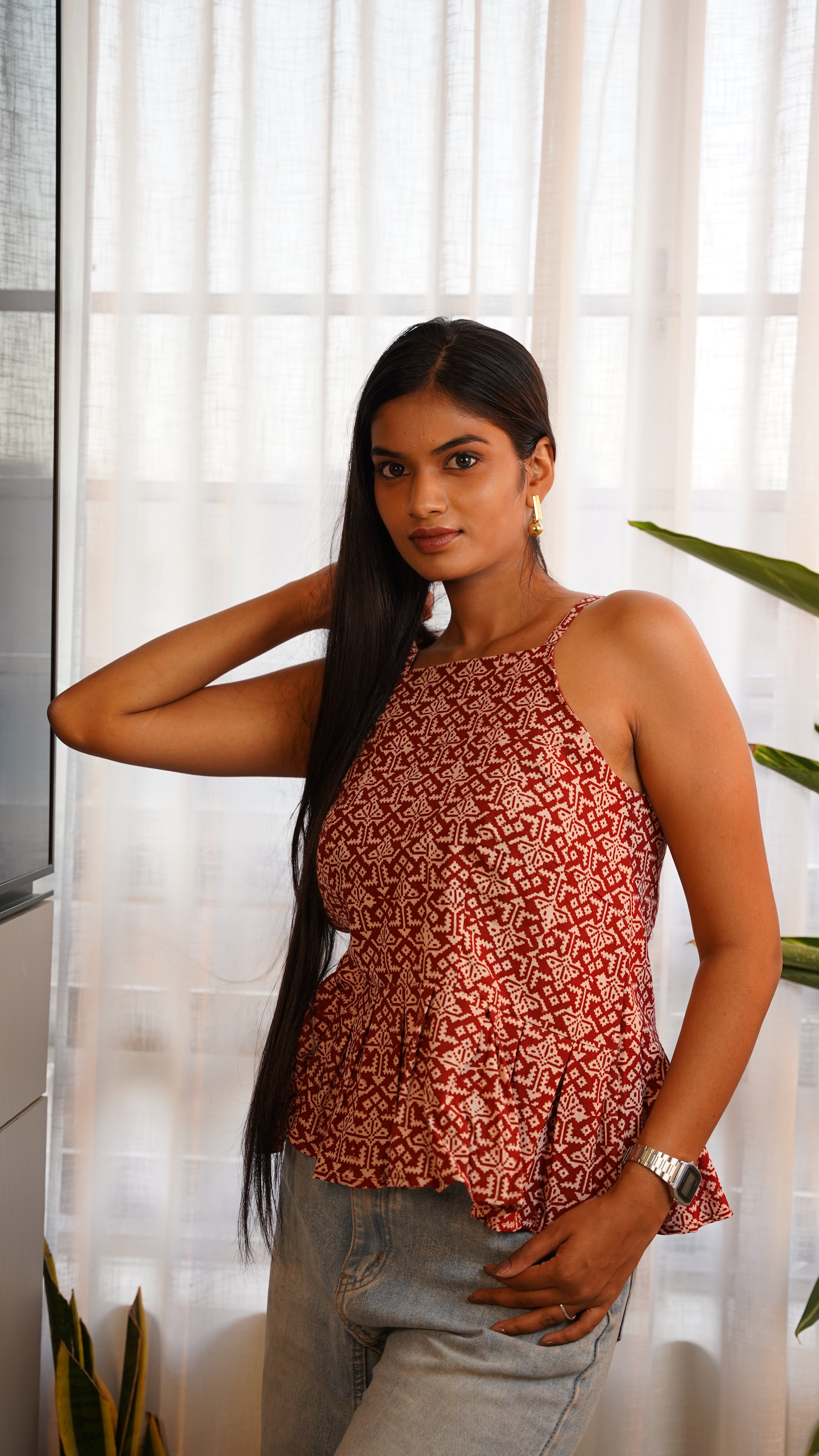 RED WHITE BAGH PRINT TOP